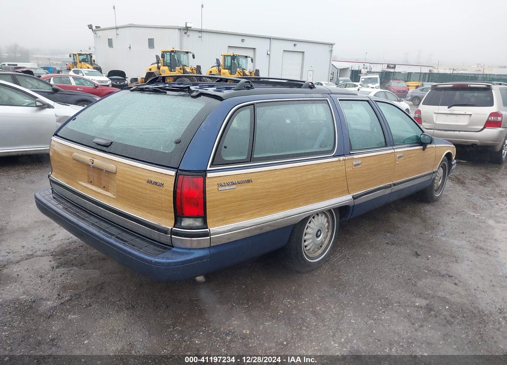 1994 BUICK ROADMASTER ESTATE VIN: 1G4BR82P9RR422411