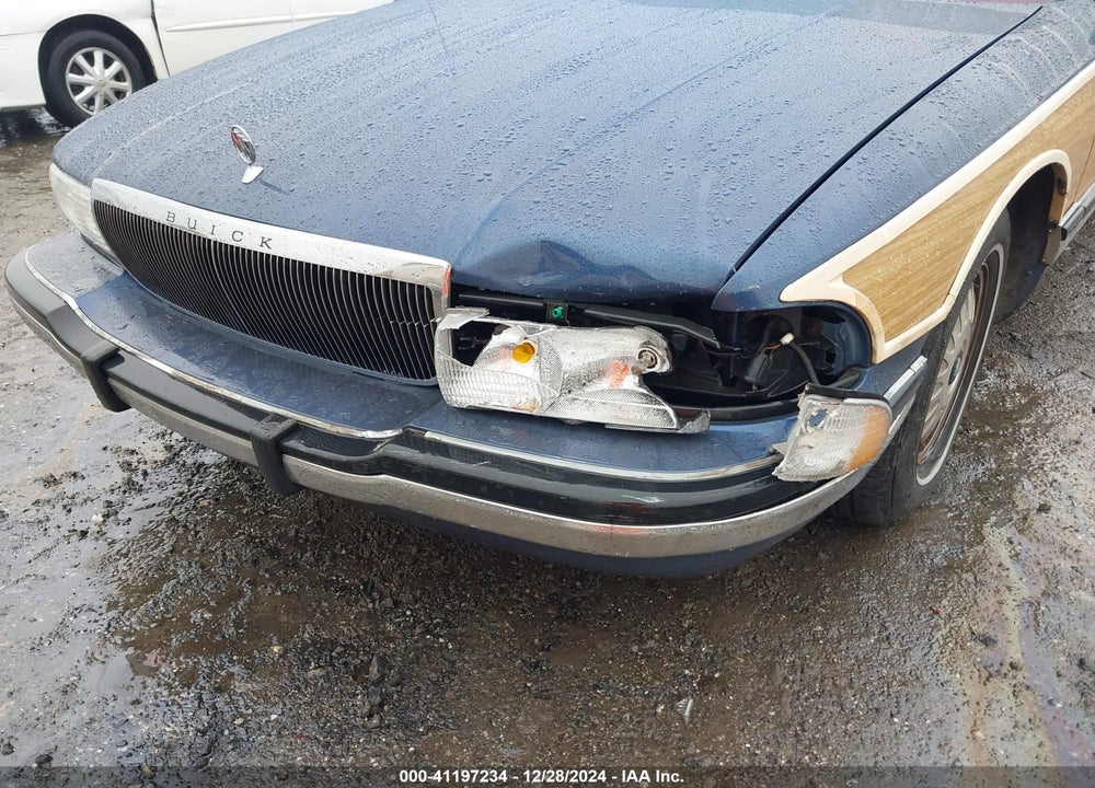 1994 BUICK ROADMASTER ESTATE VIN: 1G4BR82P9RR422411