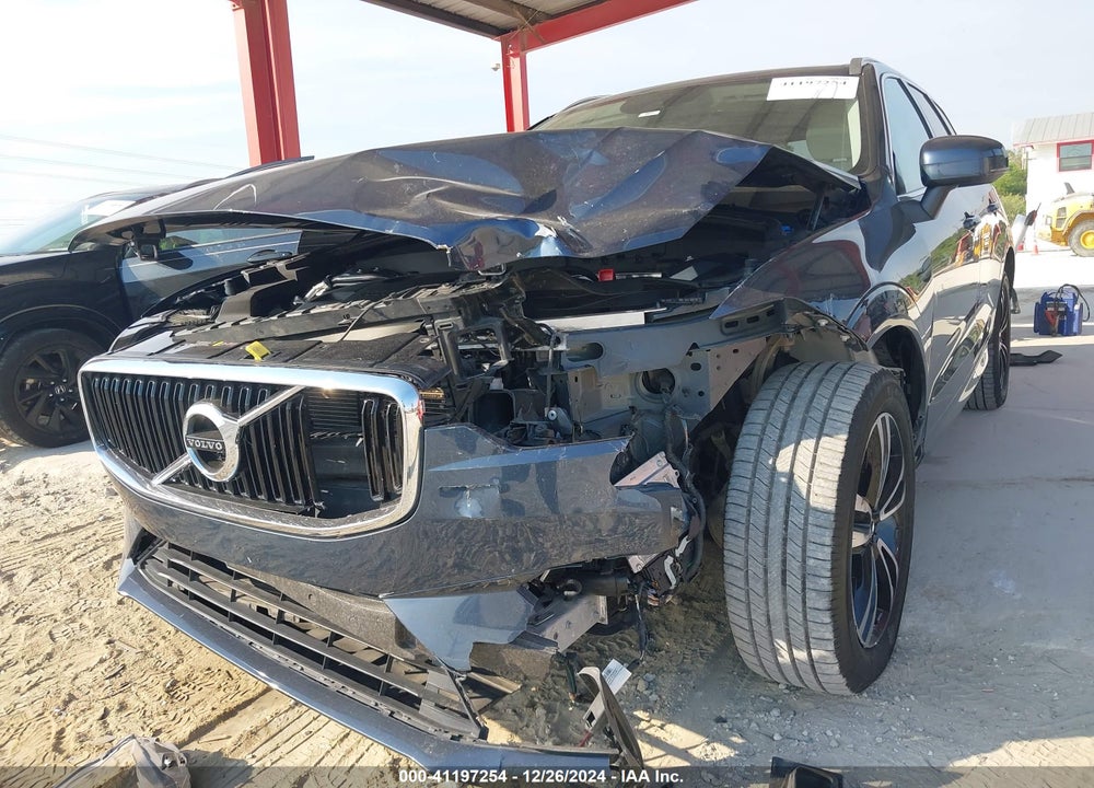 2021 VOLVO XC60 T5 MOMENTUM VIN: YV4102RK8M1739148