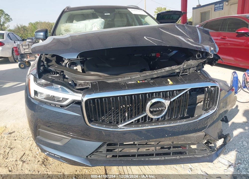 2021 VOLVO XC60 T5 MOMENTUM VIN: YV4102RK8M1739148