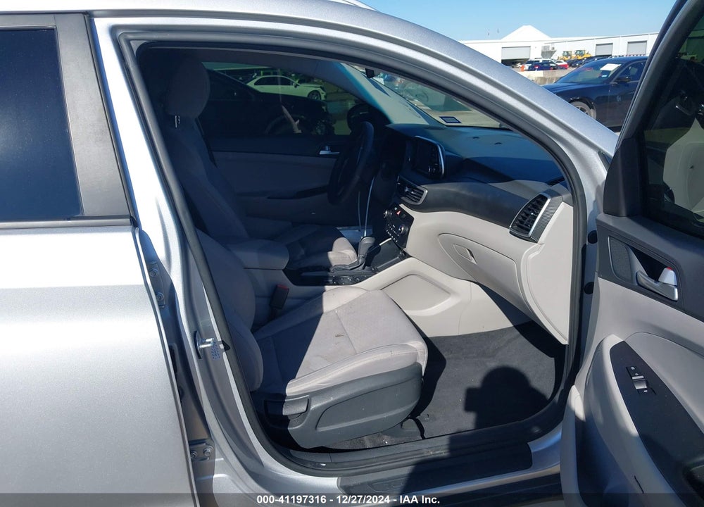 2019 HYUNDAI TUCSON VIN: KM8J33AL7KU894365