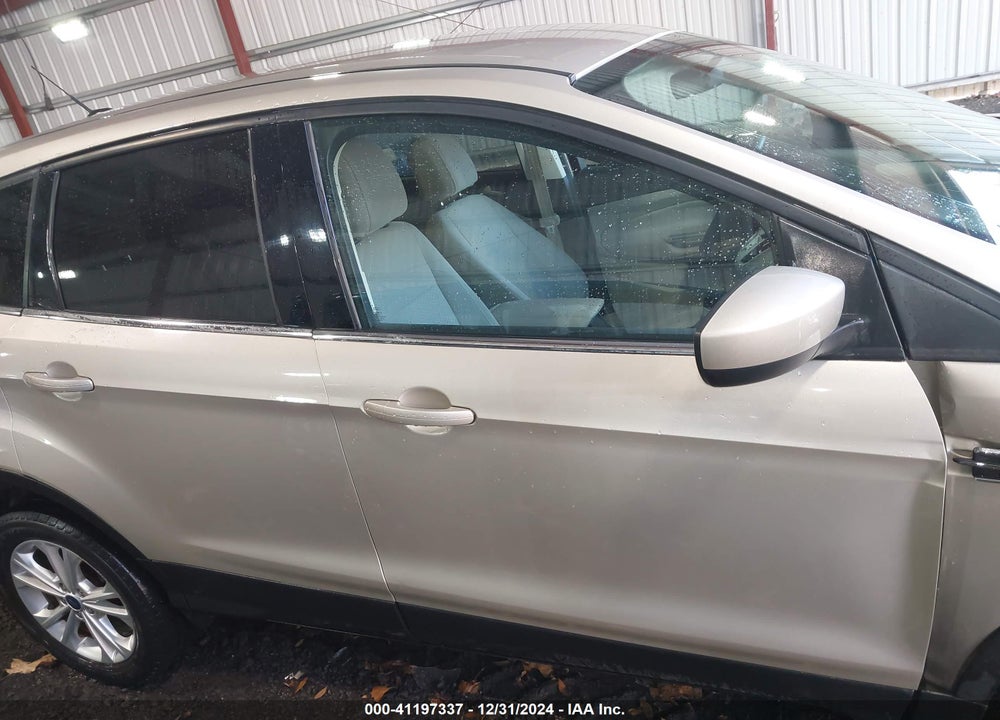 2017 FORD ESCAPE SE VIN: 1FMCU9GD0HUA76655