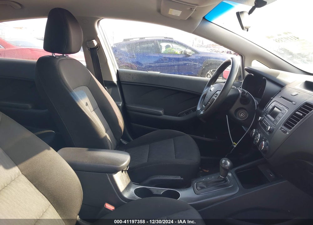 2016 KIA FORTE LX VIN: KNAFK4A63G5587593