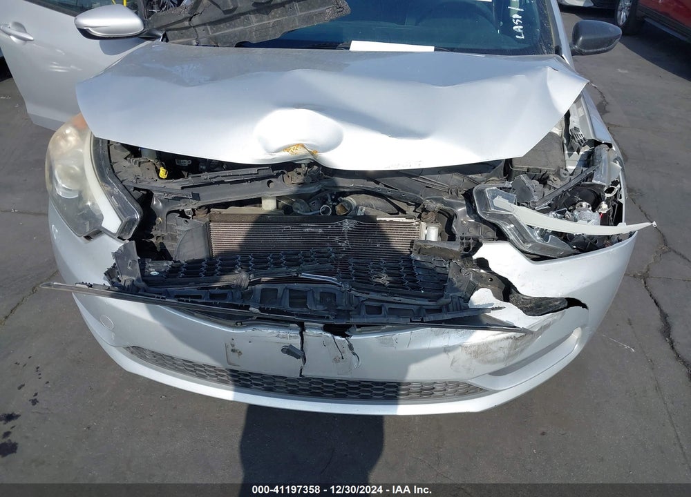 2016 KIA FORTE LX VIN: KNAFK4A63G5587593