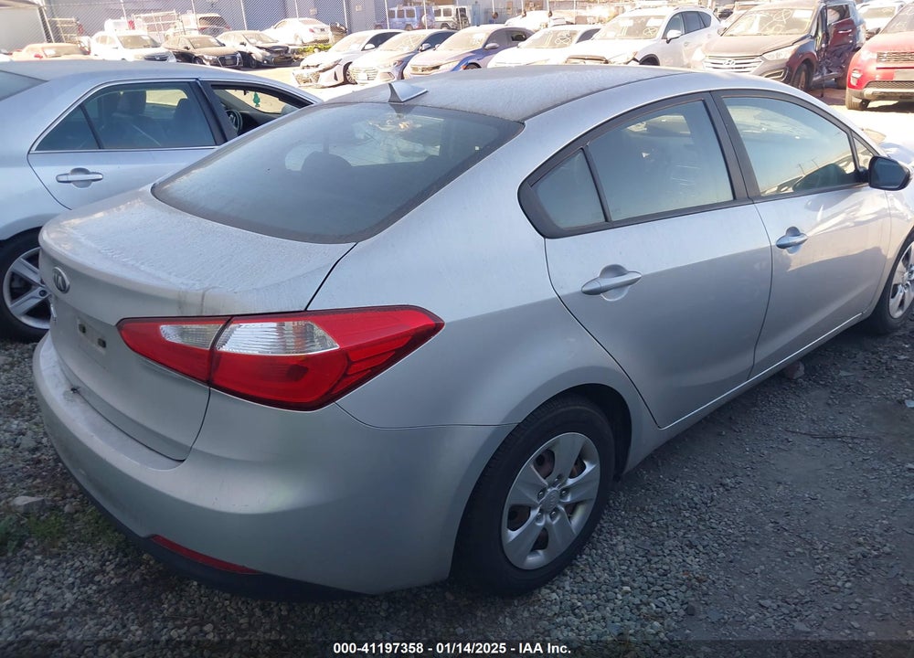 2016 KIA FORTE LX VIN: KNAFK4A63G5587593