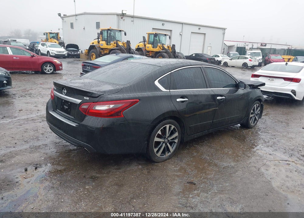 2017 NISSAN ALTIMA VIN: 1N4AL3AP1HC120222