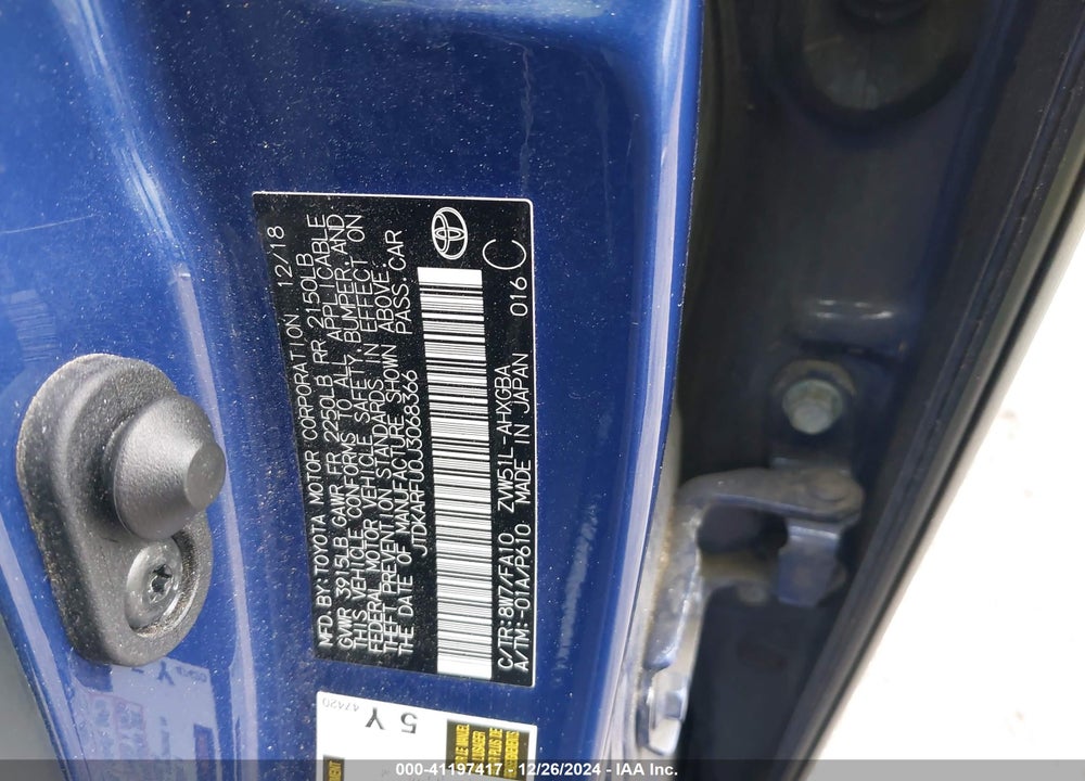 2018 TOYOTA PRIUS THREE VIN: JTDKARFU0J3068366