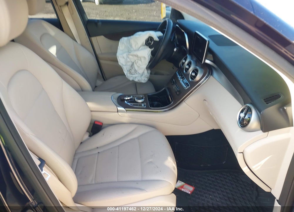 2019 MERCEDES-BENZ GLC 300 4MATIC VIN: WDC0G4KBXKF637134