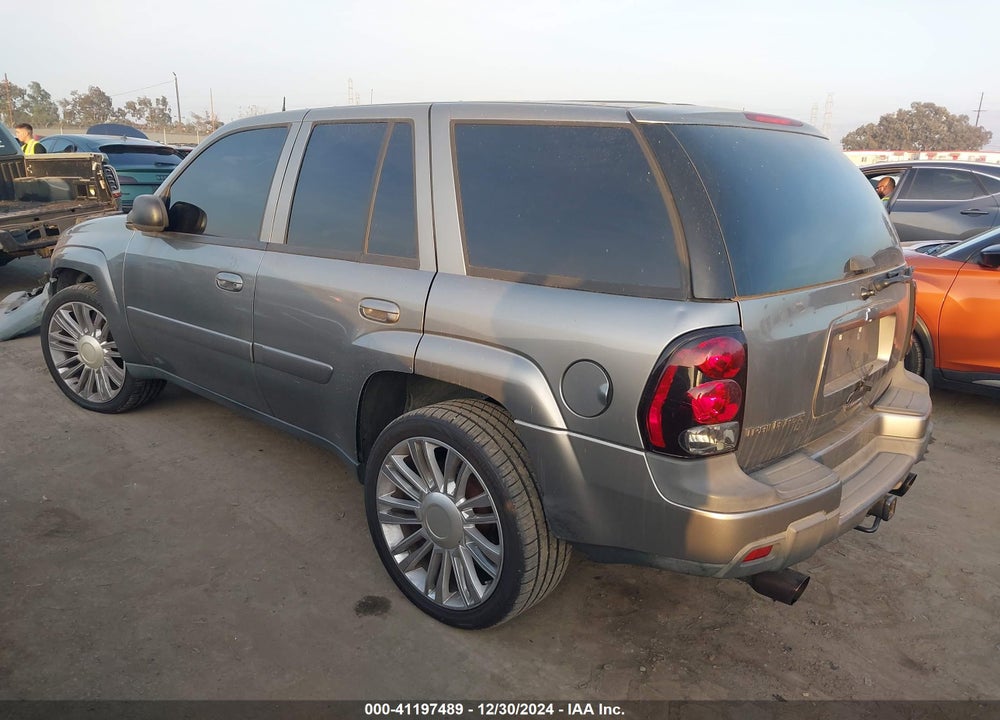 2005 CHEVROLET TRAILBLAZER LT VIN: 1GNDT13S252161805