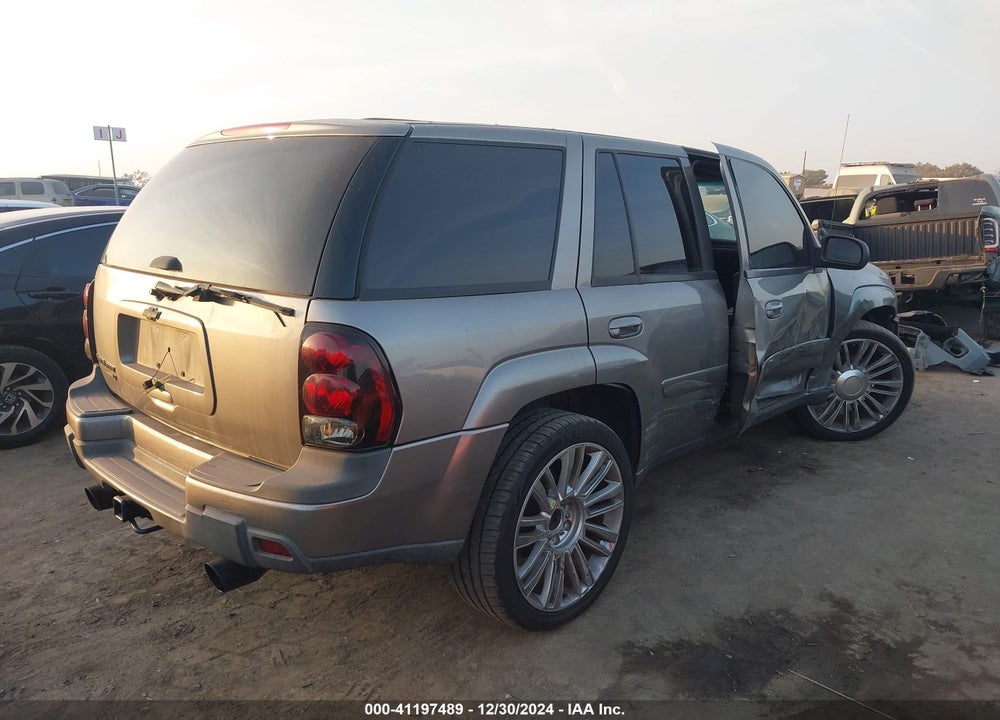 2005 CHEVROLET TRAILBLAZER LT VIN: 1GNDT13S252161805