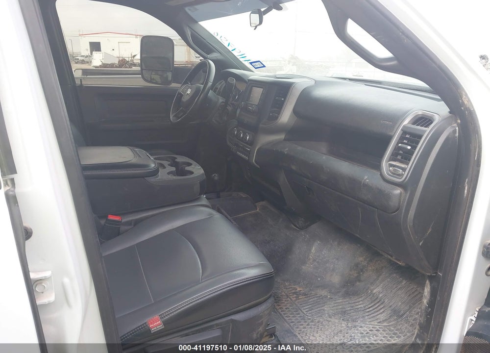 2022 RAM 3500 CHASSIS TRADESMAN/SLT/LAIE/LIMITED VIN: 3C7WRTCL8NG270235