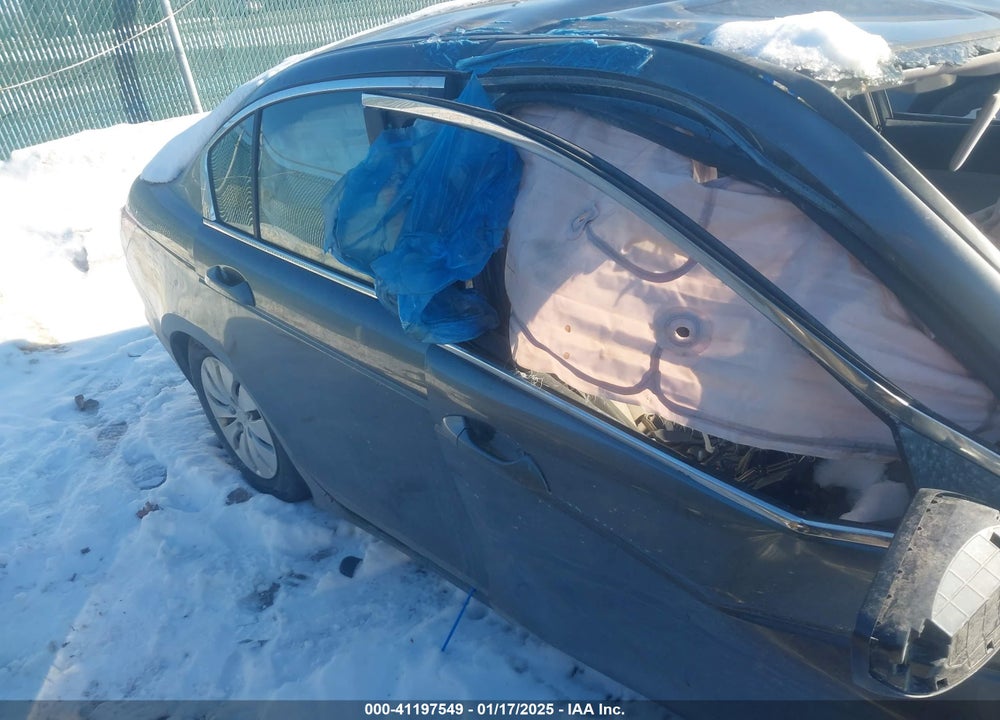 2012 HONDA ACCORD VIN: 1HGCP2F32CA215935