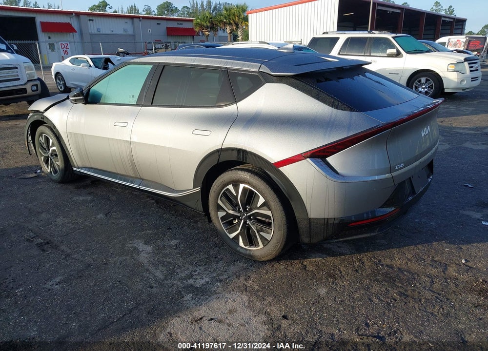 2023 KIA EV6 WIND VIN: KNDC34LA3P5610861