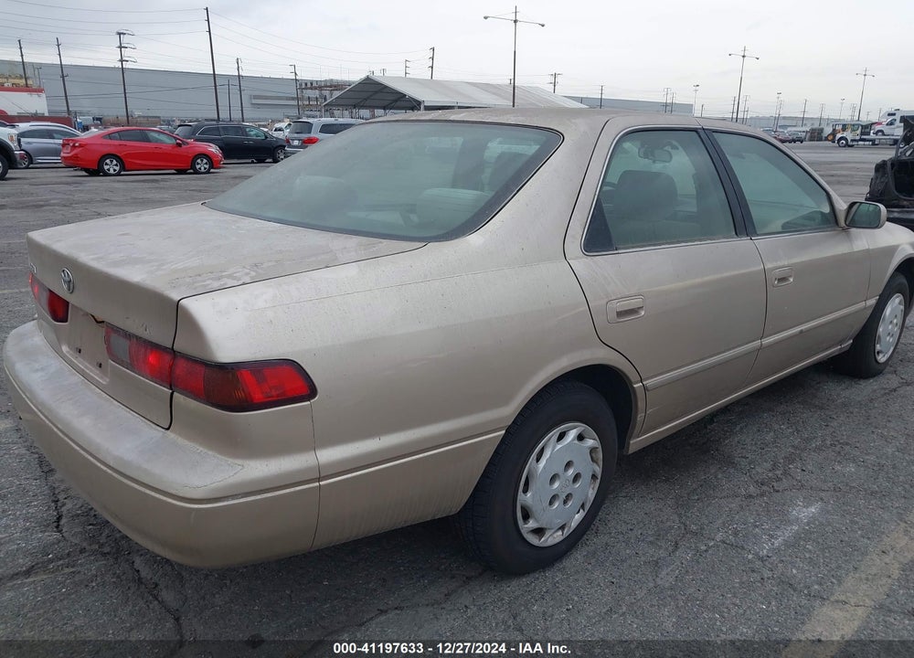 1999 TOYOTA CAMRY LE VIN: JT2BG22K7X0326024