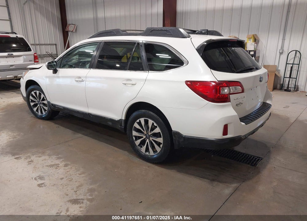 2016 SUBARU OUTBACK 2.5I LIMITED VIN: 4S4BSBNC4G3232462