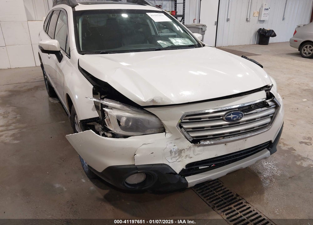 2016 SUBARU OUTBACK 2.5I LIMITED VIN: 4S4BSBNC4G3232462