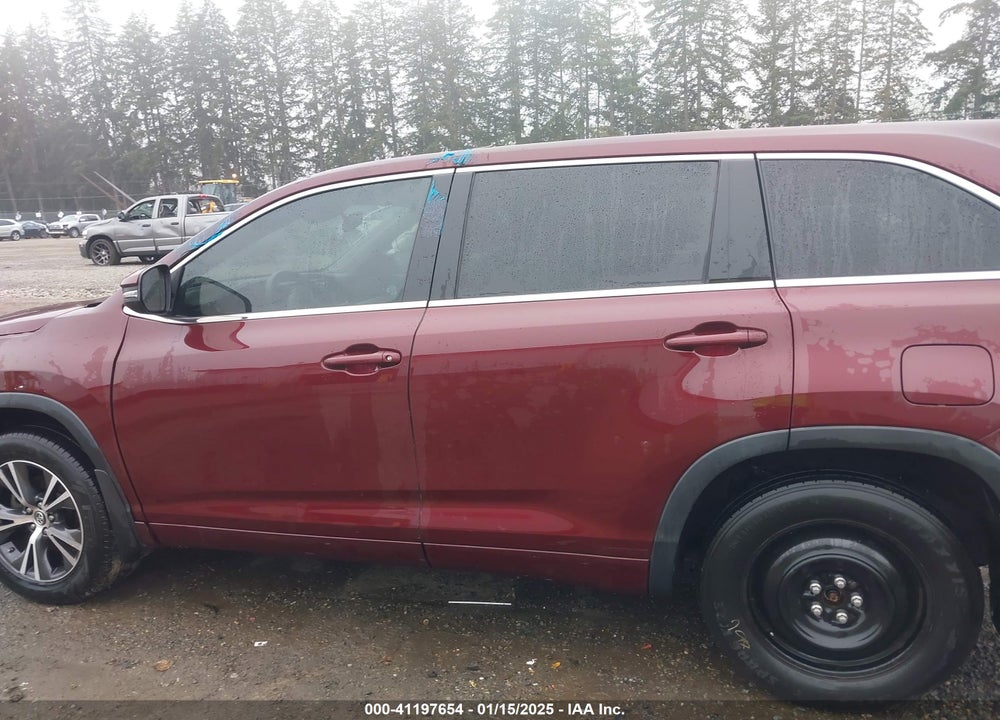 2017 TOYOTA HIGHLANDER LE VIN: 5TDBZRFH5HS432818
