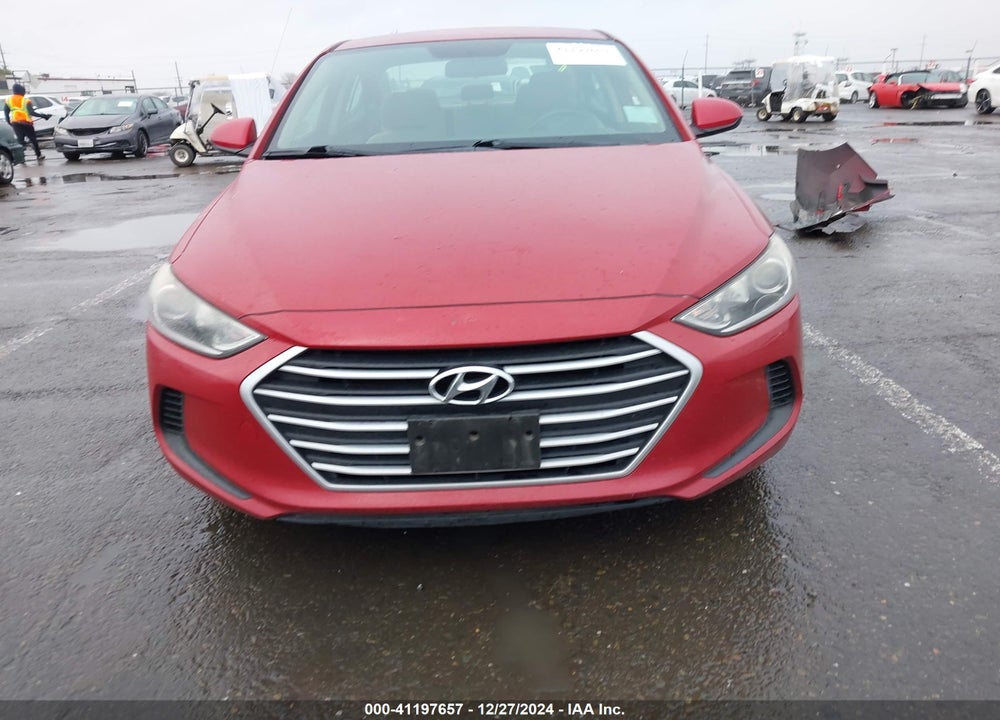 2018 HYUNDAI ELANTRA SEL VIN: KMHD84LF6JU608080