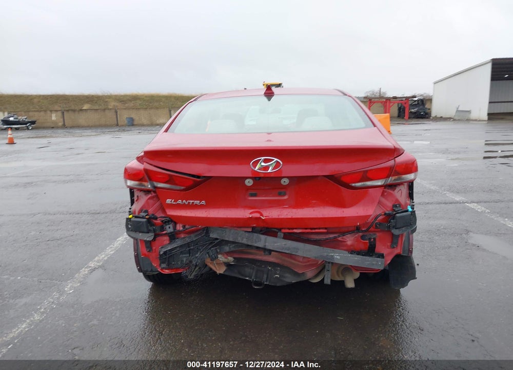 2018 HYUNDAI ELANTRA SEL VIN: KMHD84LF6JU608080