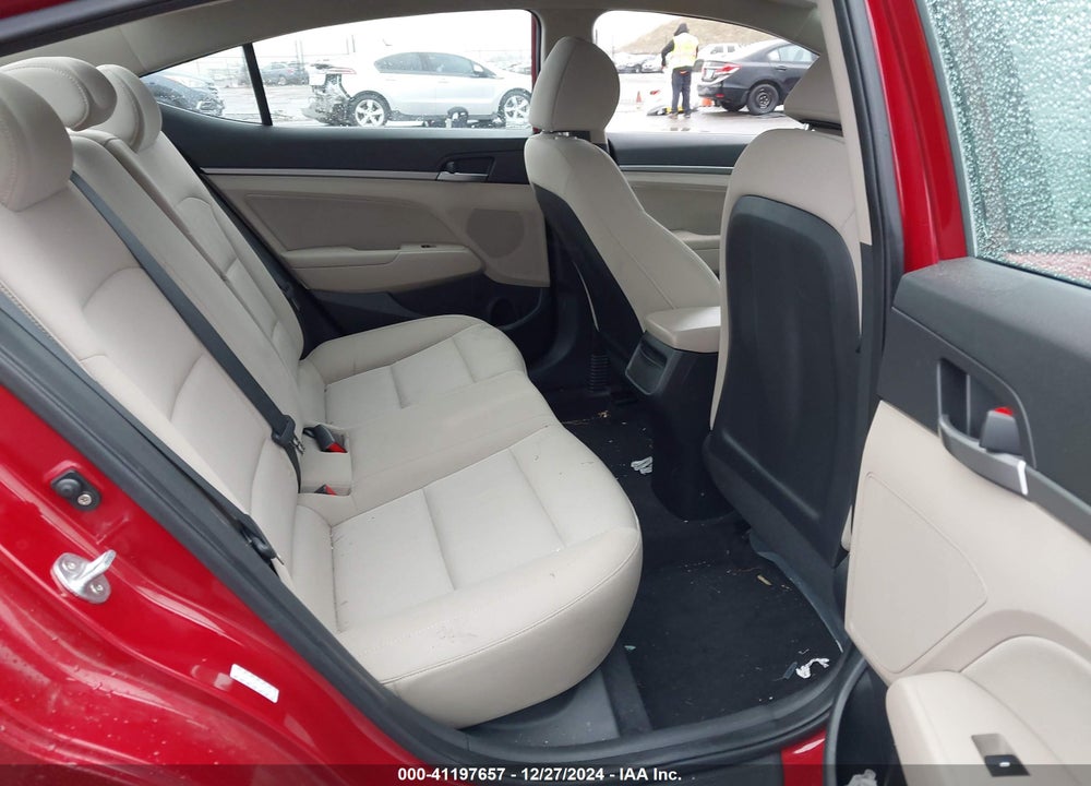 2018 HYUNDAI ELANTRA SEL VIN: KMHD84LF6JU608080