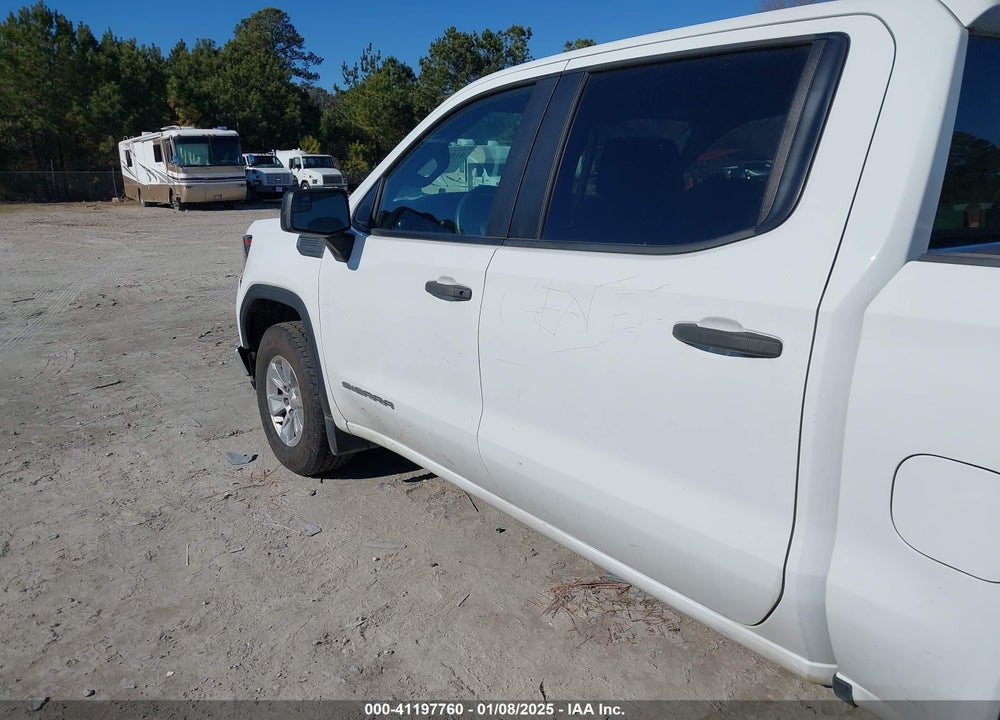2022 GMC SIERRA 1500 4WD SHORT BOX PRO VIN: 1GTUUAED8NZ543963