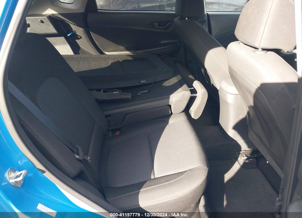 2022 HYUNDAI KONA SEL VIN: KM8K6CAB5NU889365