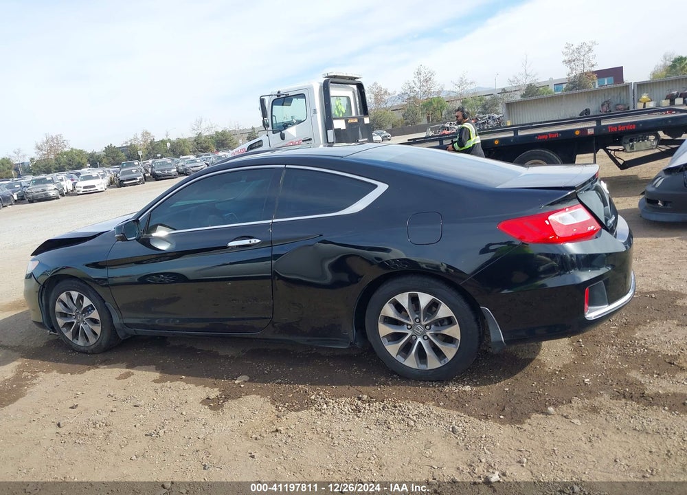 2014 HONDA ACCORD EX VIN: 1HGCT1B74EA008514