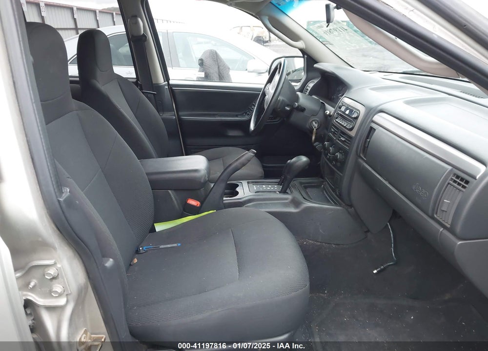 2004 JEEP GRAND CHEROKEE LAREDO VIN: 1J4GW48S94C302198