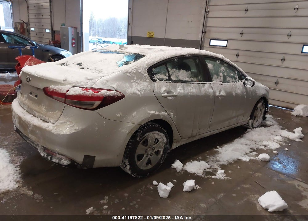 2017 KIA FORTE LX VIN: 3KPFK4A78HE101961
