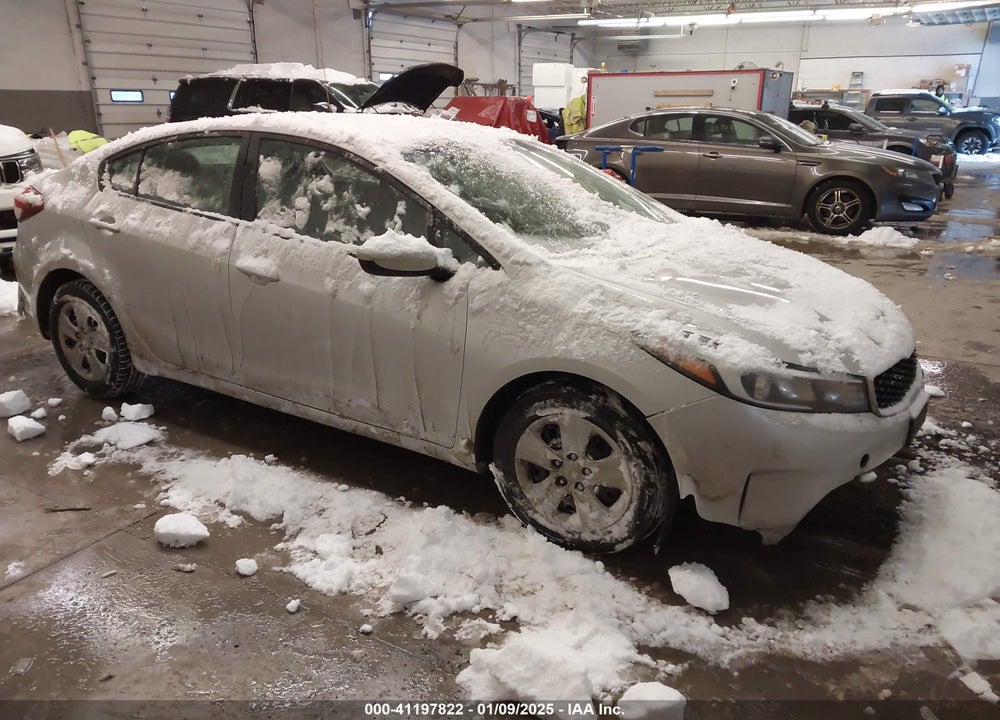 2017 KIA FORTE LX VIN: 3KPFK4A78HE101961