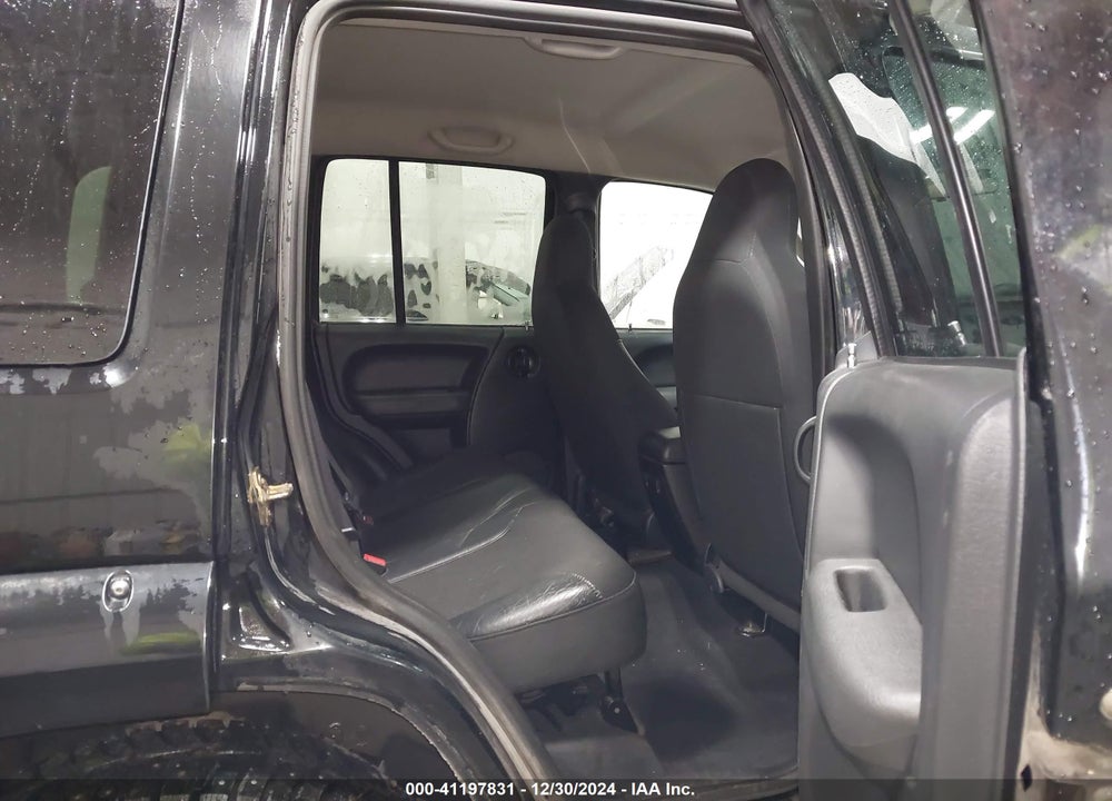 2004 JEEP LIBERTY RENEGADE VIN: 1J4GL38K84W101930