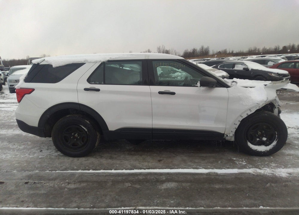 2021 FORD POLICE INTERCEPTOR VIN: 1FM5K8AB2MGC20490