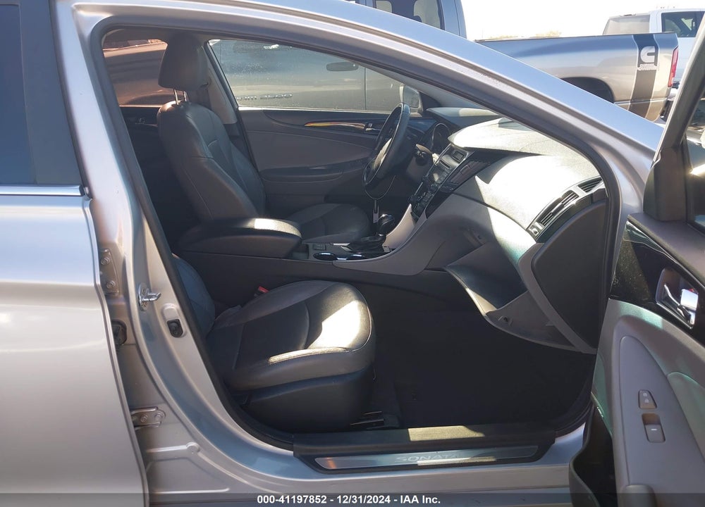 2013 HYUNDAI SONATA VIN: 5NPEC4AC8DH555431