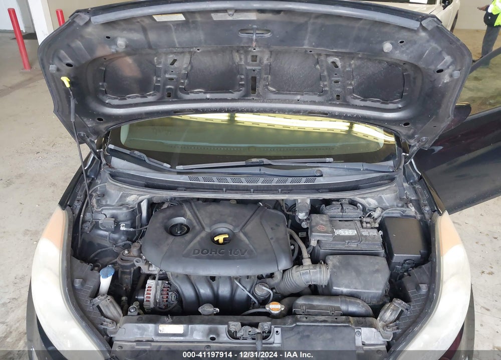 2012 HYUNDAI ELANTRA VIN: 5NPDH4AE8CH139831