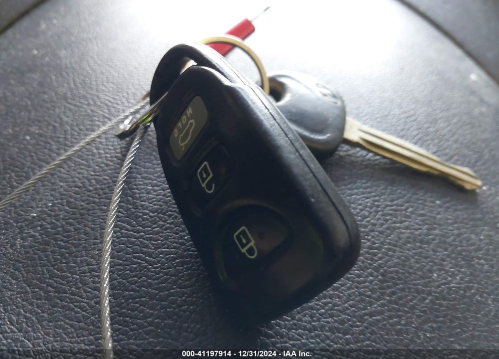 2012 HYUNDAI ELANTRA VIN: 5NPDH4AE8CH139831