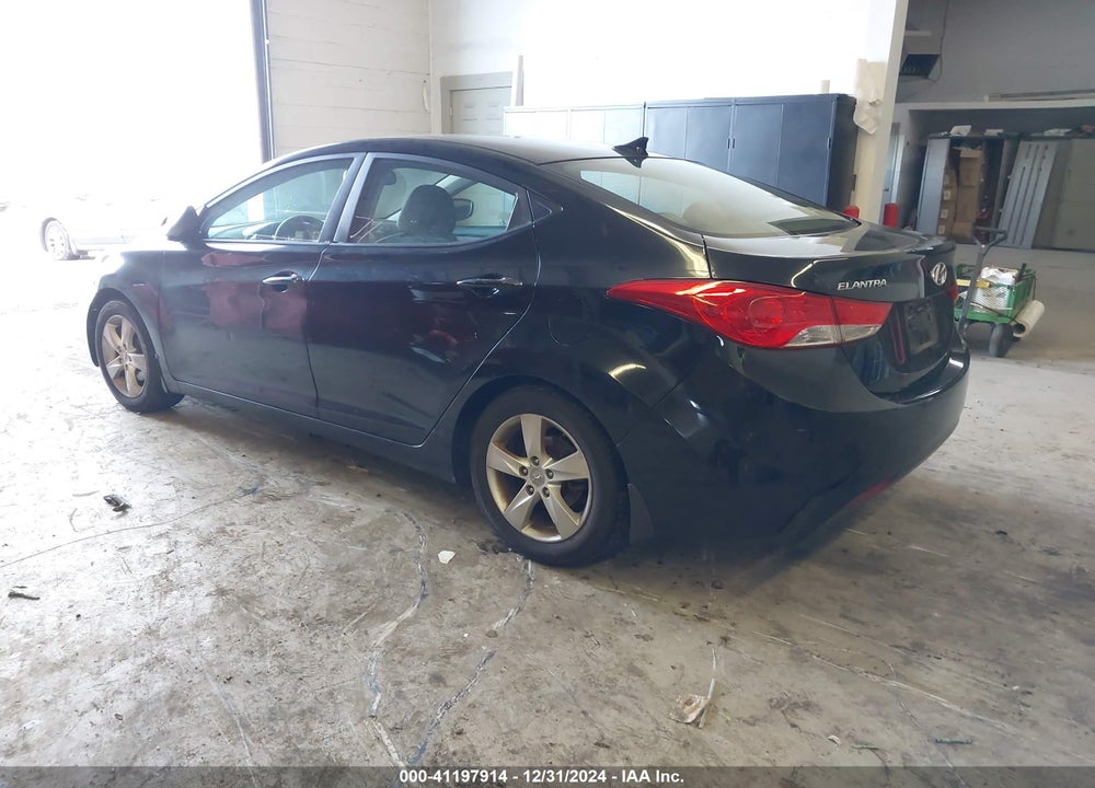 2012 HYUNDAI ELANTRA VIN: 5NPDH4AE8CH139831