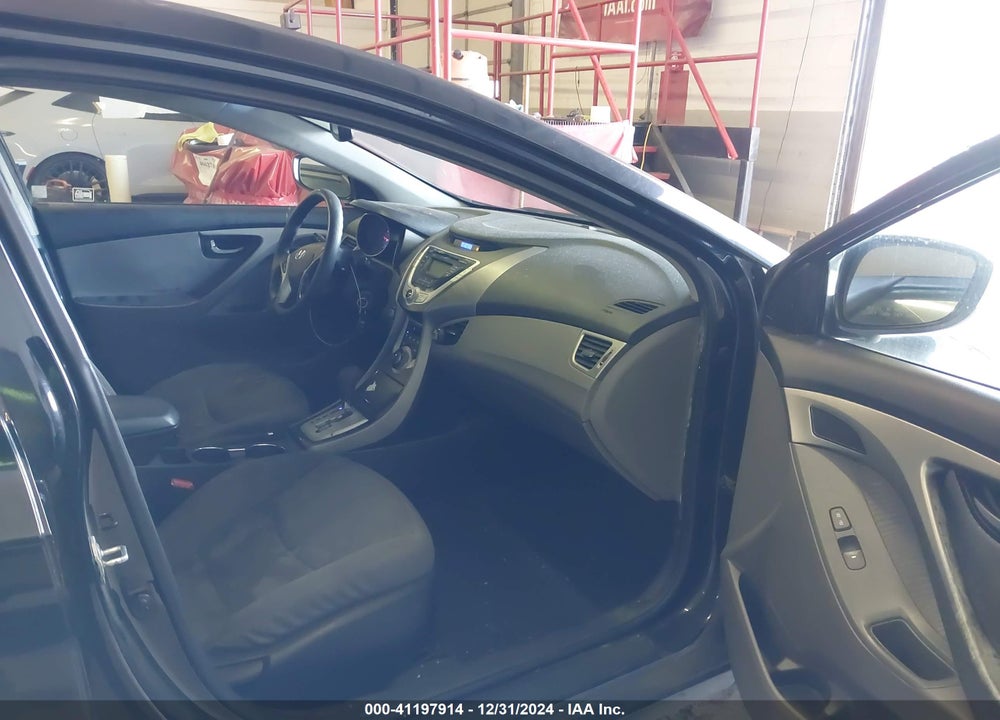 2012 HYUNDAI ELANTRA VIN: 5NPDH4AE8CH139831