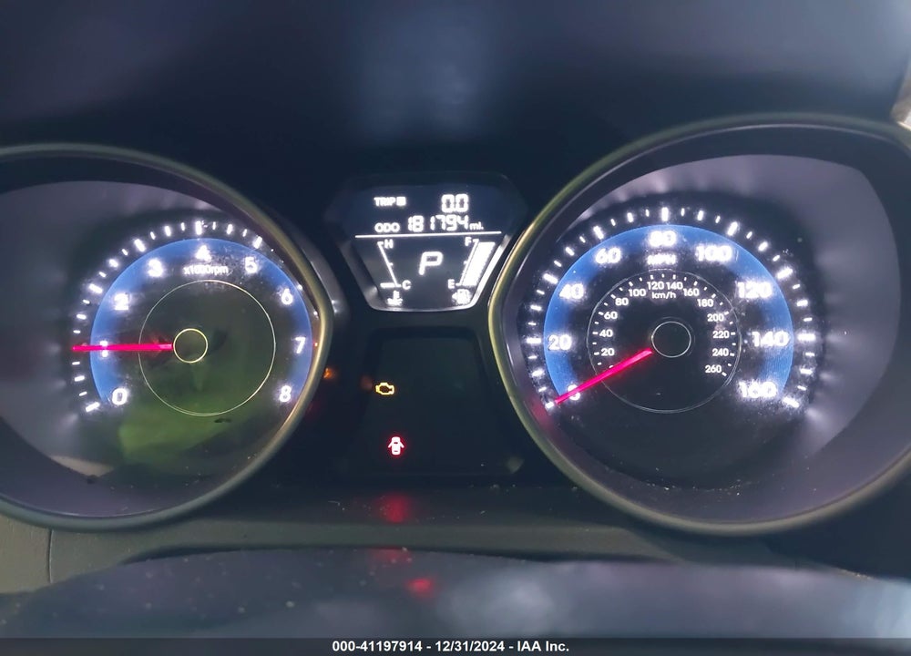2012 HYUNDAI ELANTRA VIN: 5NPDH4AE8CH139831