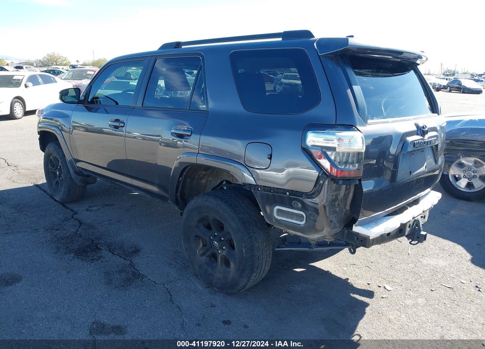 2018 TOYOTA 4RUNNER SR5 VIN: JTEBU5JRXJ5576511