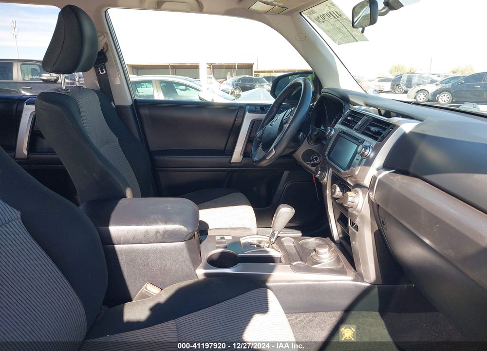 2018 TOYOTA 4RUNNER SR5 VIN: JTEBU5JRXJ5576511