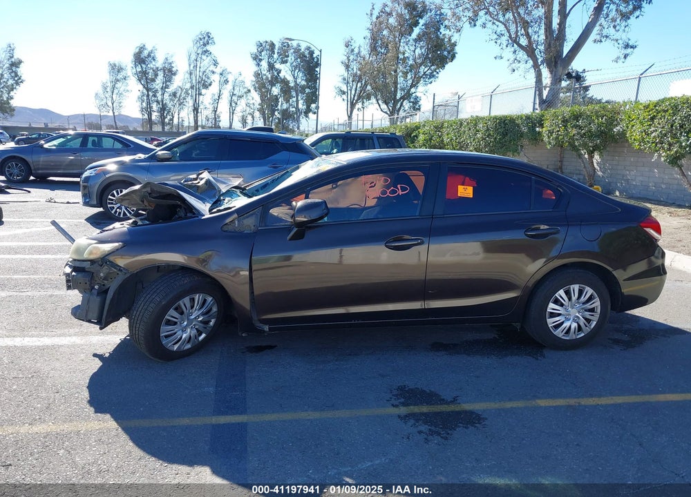 2013 HONDA CIVIC VIN: 2HGFB2F5XDH530255