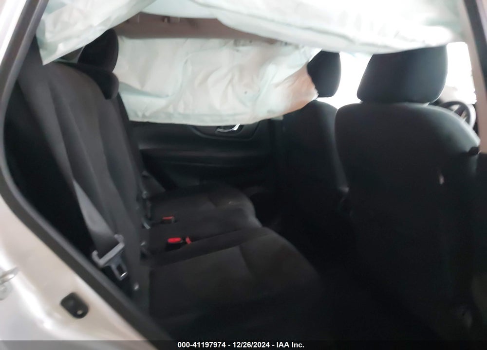 2016 NISSAN ROGUE VIN: 5N1AT2MT5GC863280
