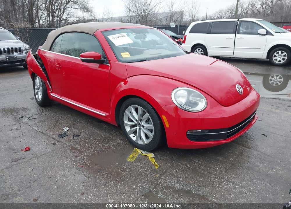 2014 VOLKSWAGEN BEETLE 2.0L TDI VIN: 3VW5L7AT4EM805600