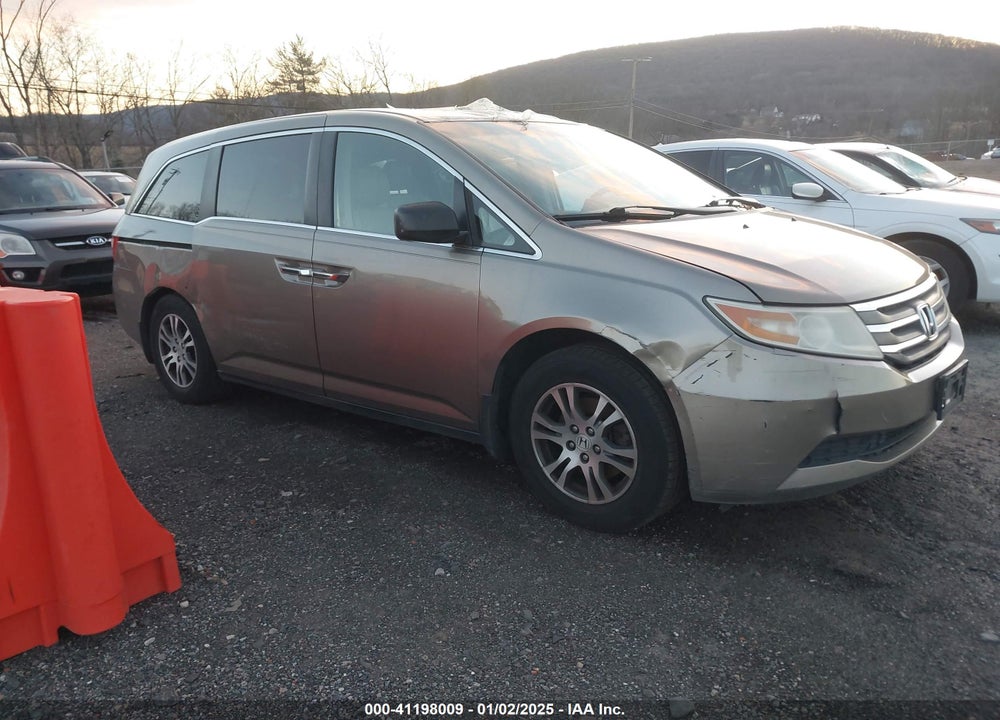 2011 HONDA ODYSSEY EX-L VIN: 5FNRL5H67BB035952