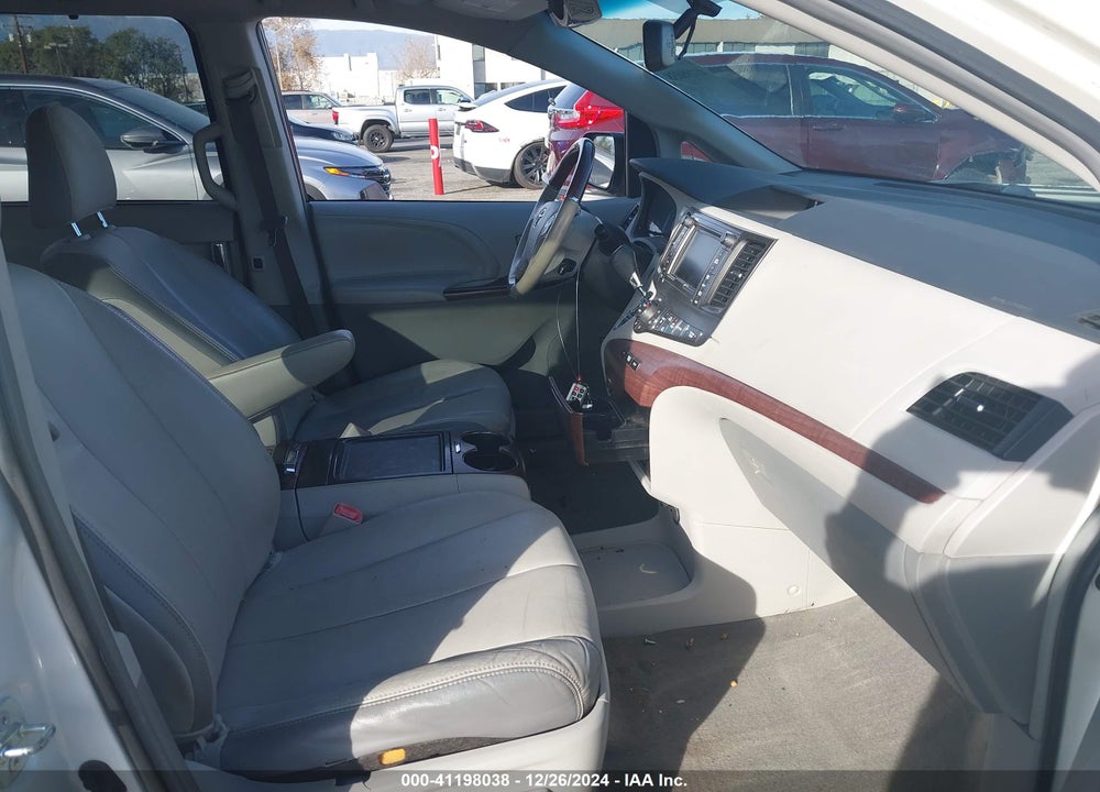 2012 TOYOTA SIENNA XLE LIMITED VIN: 5TDYK3DCXCS251208