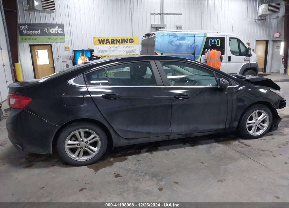 2017 CHEVROLET CRUZE VIN: 1G1BE5SM0H7204543