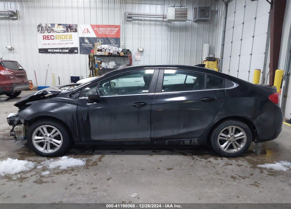 2017 CHEVROLET CRUZE VIN: 1G1BE5SM0H7204543