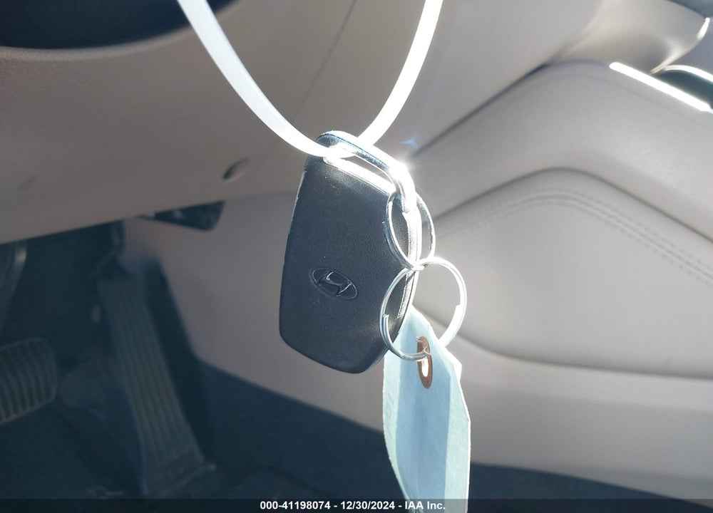 2017 HYUNDAI TUCSON LIMITED VIN: KM8J33A26HU298812