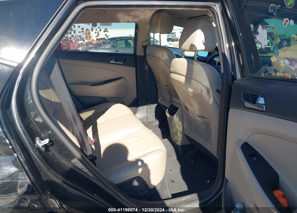 2017 HYUNDAI TUCSON LIMITED VIN: KM8J33A26HU298812