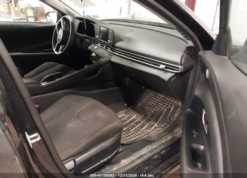 2023 HYUNDAI ELANTRA VIN: KMHLM4AG9PU391720